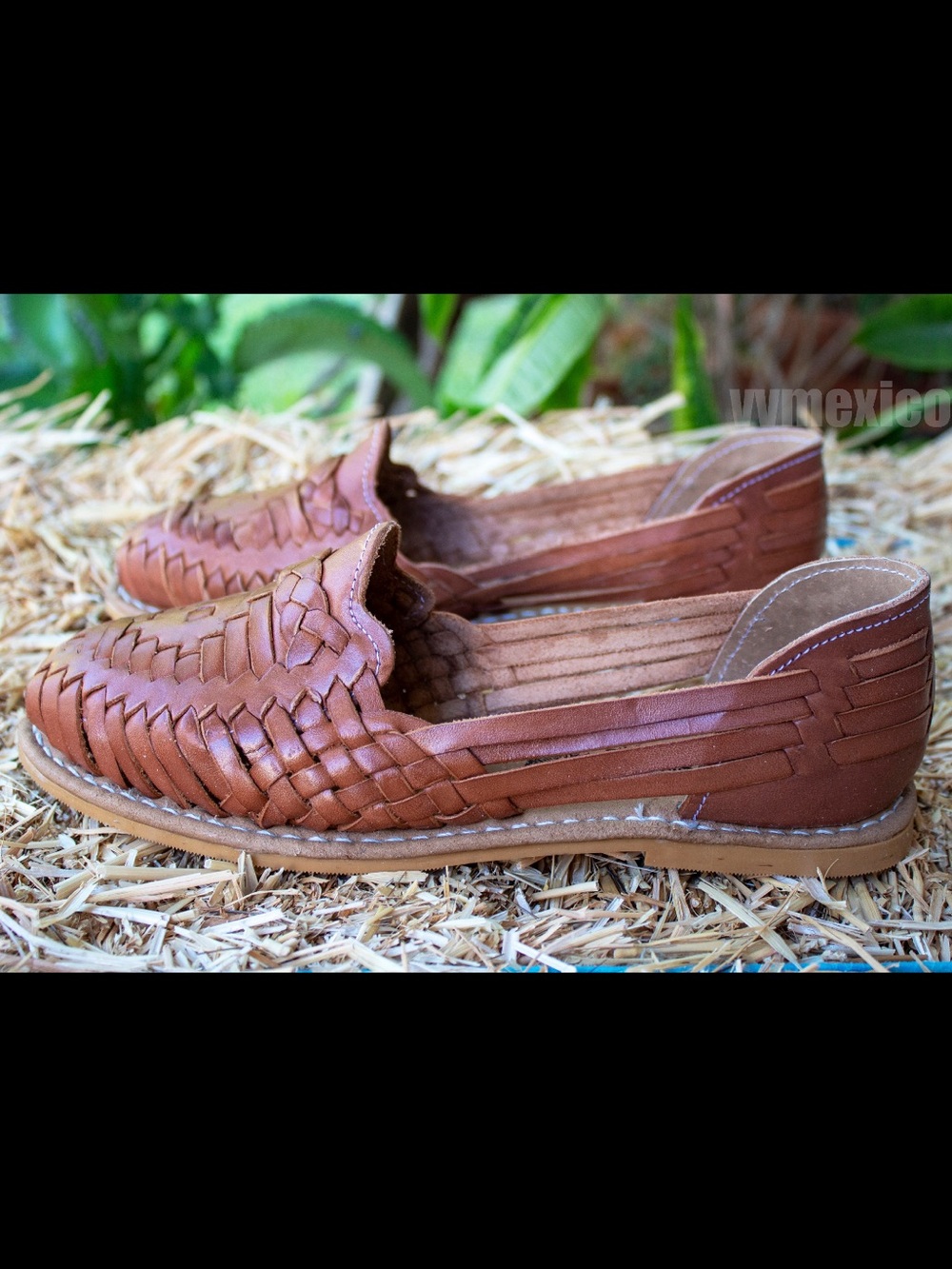 MEXICAN Woven huaraches in Cognac Brown
